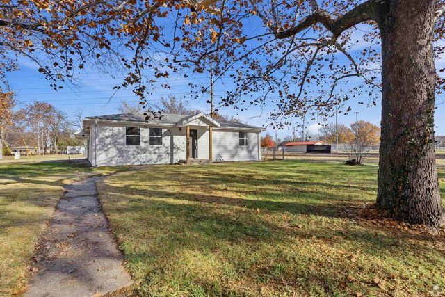 640 Frey Drive, Manhattan, KS 66502