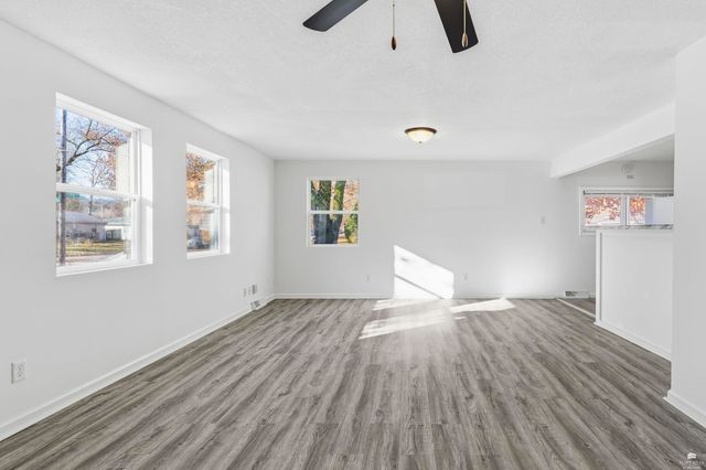 640 Frey Drive, Manhattan, KS 66502