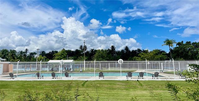 303 CORAL STREET E-20, Rio Grande, PR 00745