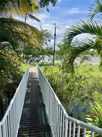 303 CORAL STREET E-20, Rio Grande, PR 00745