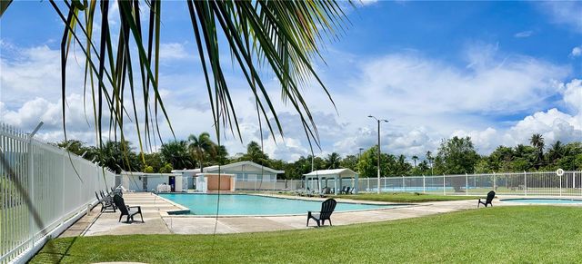 303 CORAL STREET E-20, Rio Grande, PR 00745