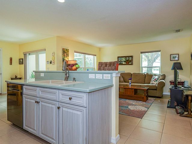 1838 Pointe West Way, Vero Beach, FL 32966