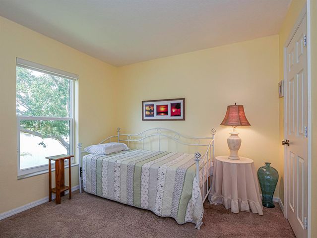 1838 Pointe West Way, Vero Beach, FL 32966