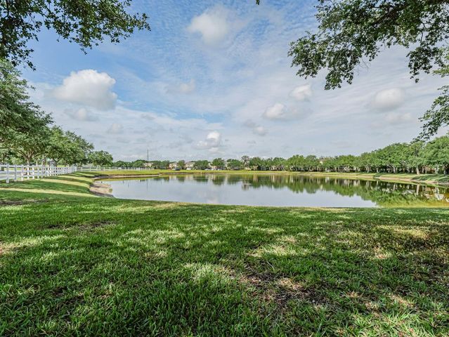 1838 Pointe West Way, Vero Beach, FL 32966