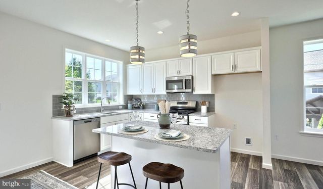 67 GLENN VW, Carlisle, PA 17013