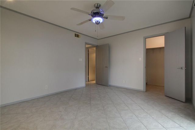 500 E Riverside DR 136, Austin, TX 78704