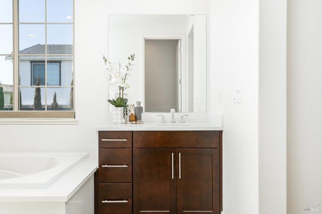 1554 Flagship Dr, Vallejo, CA 94592