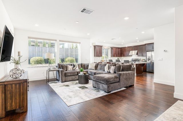 1554 Flagship Dr, Vallejo, CA 94592