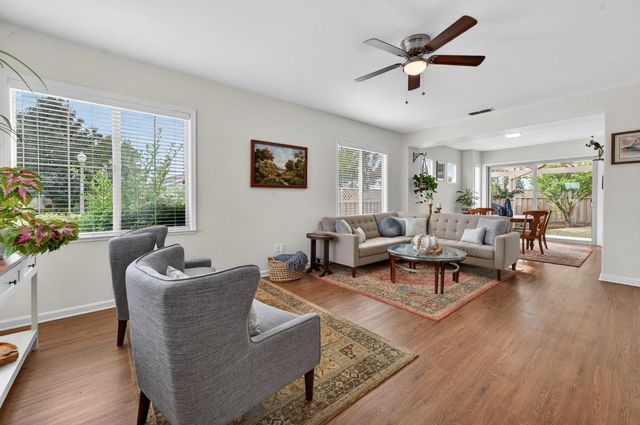 1250 Hillhaven Ln, Lincoln, CA 95648