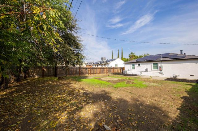 2033 Superior St, Stockton, CA 95206