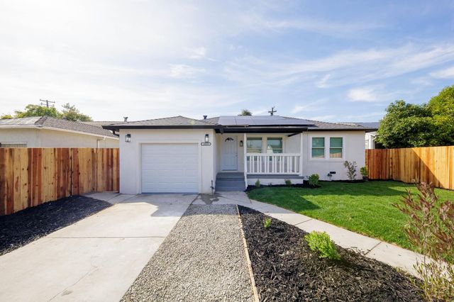 2033 Superior St, Stockton, CA 95206