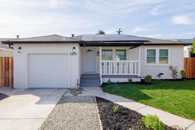 2033 Superior St, Stockton, CA 95206