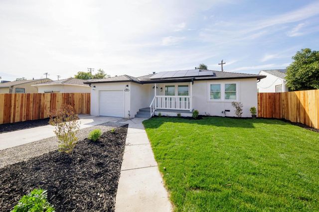 2033 Superior St, Stockton, CA 95206