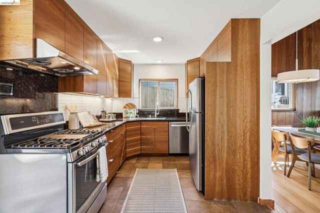 20 Stevenson Ave., Berkeley, CA 94708