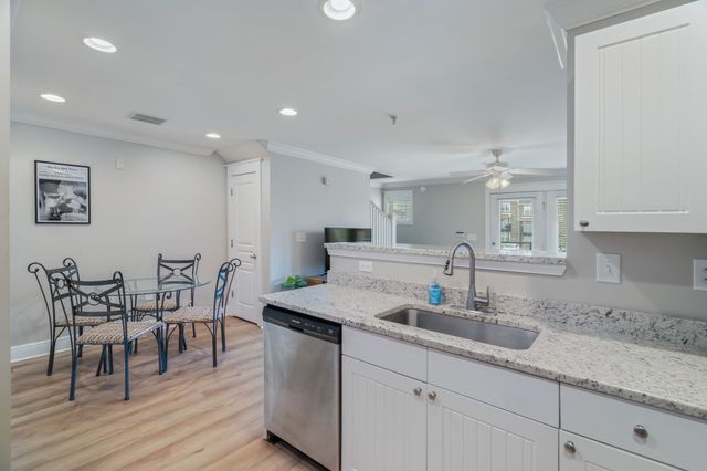 1105 Tree Top Way Apt 1723, Knoxville, TN 37920