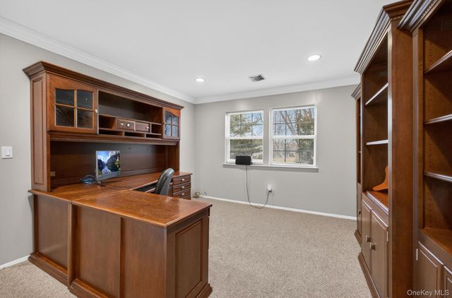 27 Hamlet Drive, Commack, NY 11725