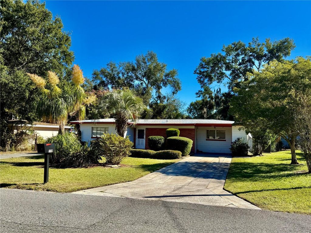 1108 LEE STREET, Leesburg, FL 34748