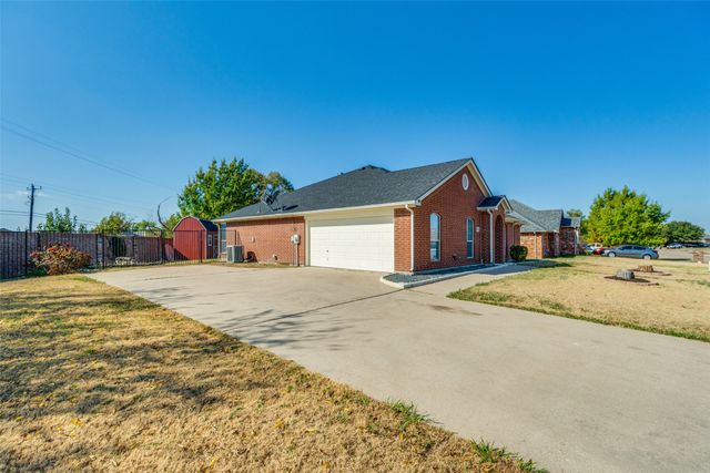 1501 Millbrook Drive, Midlothian, TX 76065