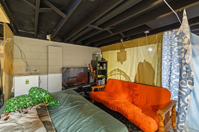 2503 E 24th Street, Des Moines, IA 50317