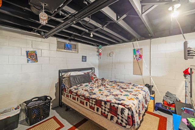 2503 E 24th Street, Des Moines, IA 50317