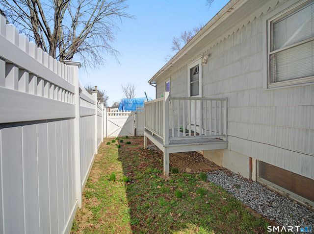 6 Windy Hill Road, Milford, CT 06460