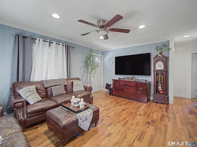 6 Windy Hill Road, Milford, CT 06460