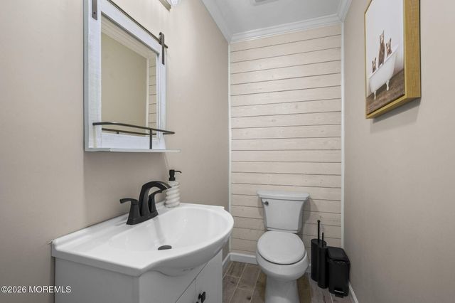 701 Zlotkin Circle 2, Freehold, NJ 07728