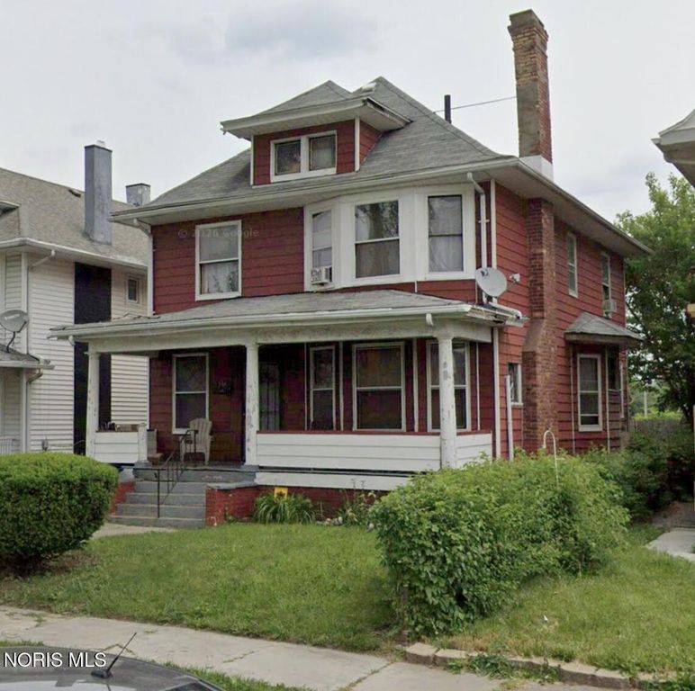 2208 Rosewood Avenue, Toledo, OH 43606