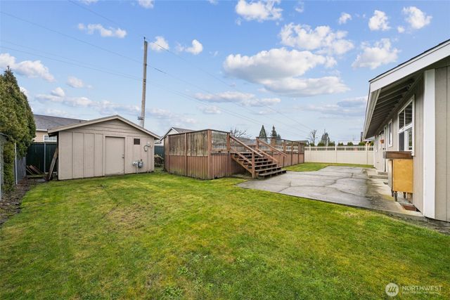 425 Rosewood Drive, Buckley, WA 98321