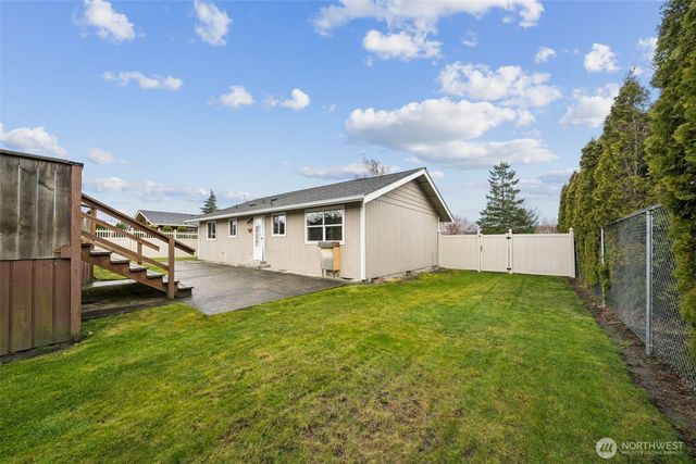 425 Rosewood Drive, Buckley, WA 98321