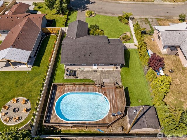 425 Rosewood Drive, Buckley, WA 98321