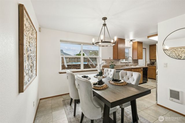 425 Rosewood Drive, Buckley, WA 98321