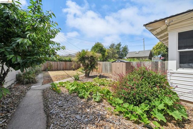 18 W Bissell Ave 204, Richmond, CA 94801