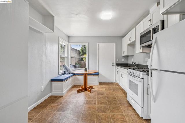 18 W Bissell Ave 204, Richmond, CA 94801