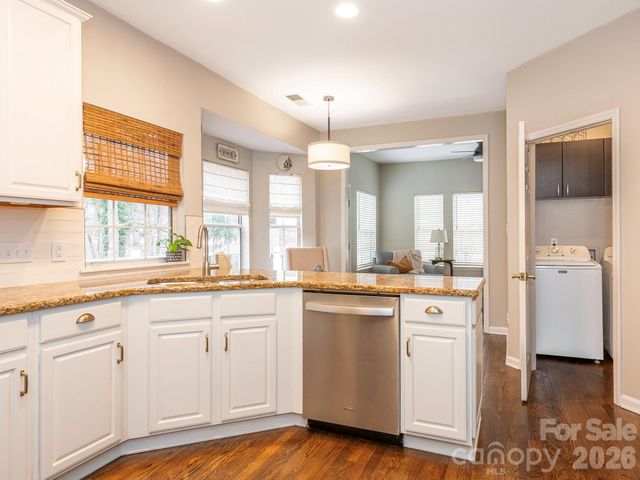 6211 Oxwynn Lane, Charlotte, NC 28270