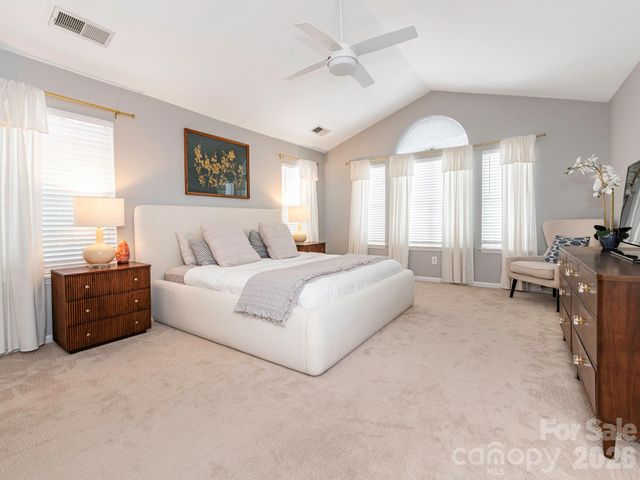 6211 Oxwynn Lane, Charlotte, NC 28270