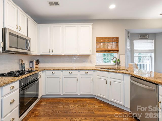 6211 Oxwynn Lane, Charlotte, NC 28270