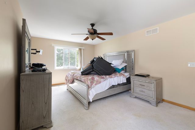 131 Tecumseh Drive, Bolingbrook, IL 60490