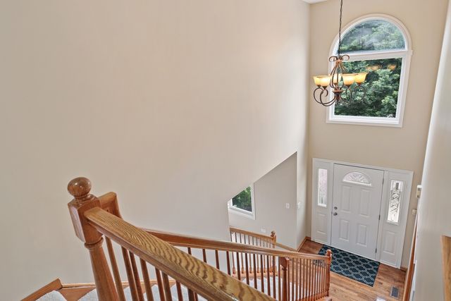 131 Tecumseh Drive, Bolingbrook, IL 60490
