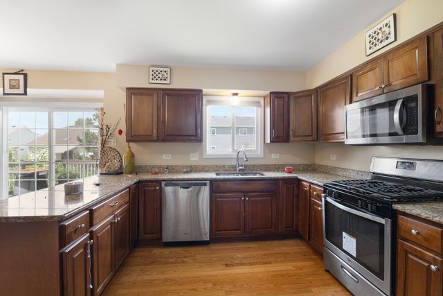131 Tecumseh Drive, Bolingbrook, IL 60490