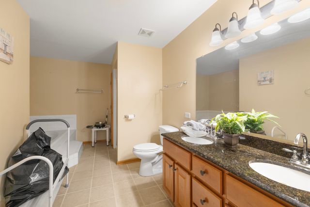 131 Tecumseh Drive, Bolingbrook, IL 60490