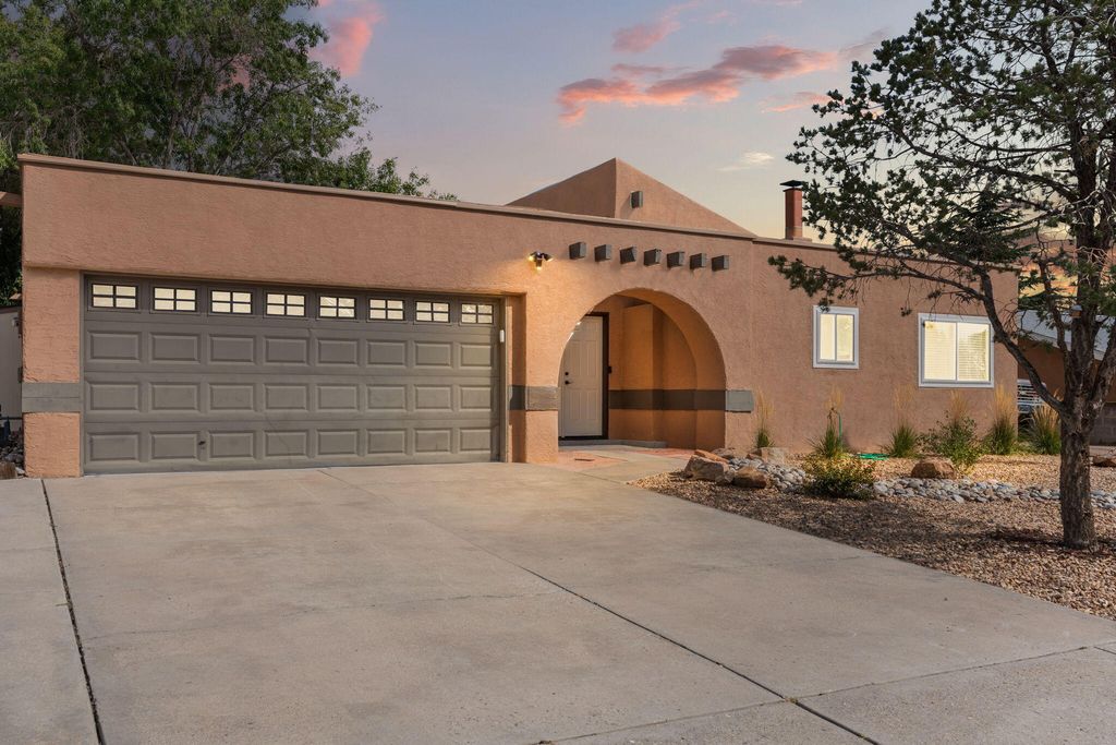 5312 Rawlings Road NE, Albuquerque, NM 87111