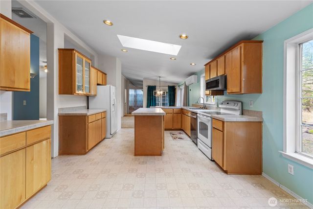 210 Corcoran, Kalama, WA 98625