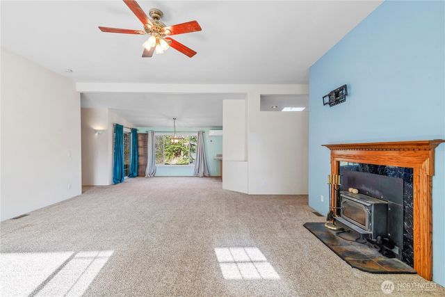 210 Corcoran, Kalama, WA 98625