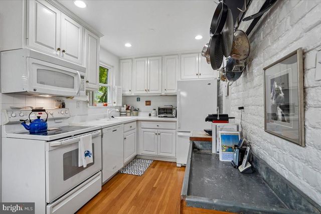 11101 ORLEANS WAY, Kensington, MD 20895