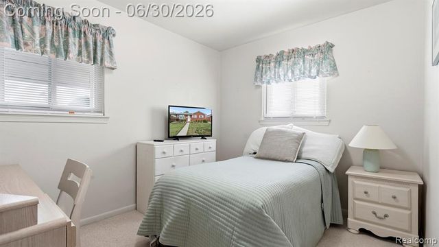 1862 Lakeview Street, Trenton, MI 48183