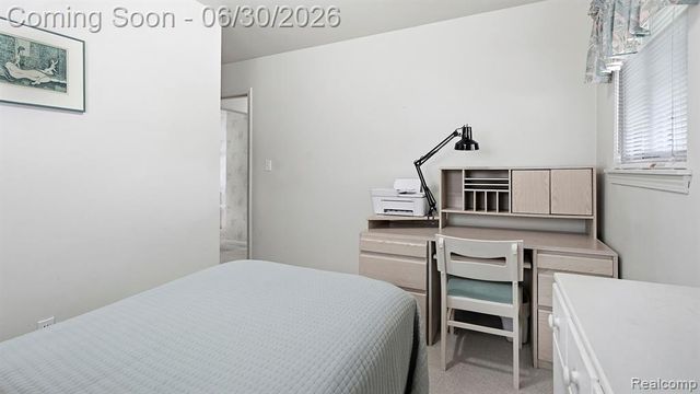 1862 Lakeview Street, Trenton, MI 48183