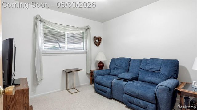 1862 Lakeview Street, Trenton, MI 48183