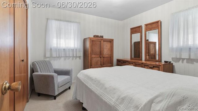 1862 Lakeview Street, Trenton, MI 48183
