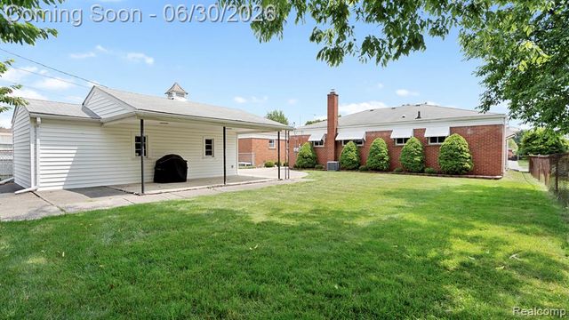 1862 Lakeview Street, Trenton, MI 48183